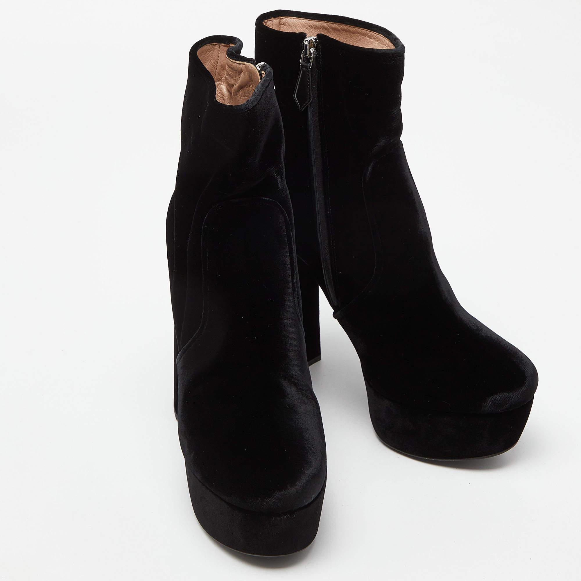 Women's Miu Miu Black Velvet Zip Ankle High Block Boots Size 38 For Sale