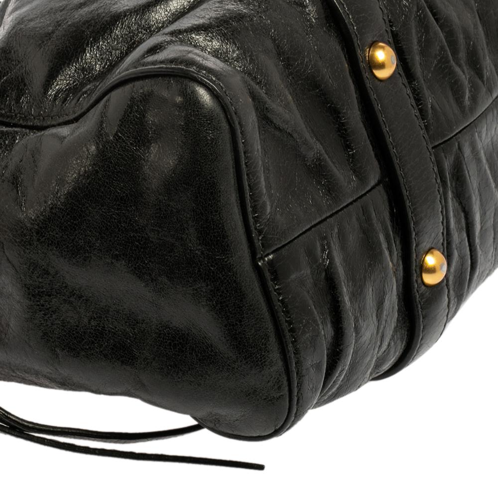 Miu Miu Schwarz Vitello Lux Leder Geraffte Tote 4