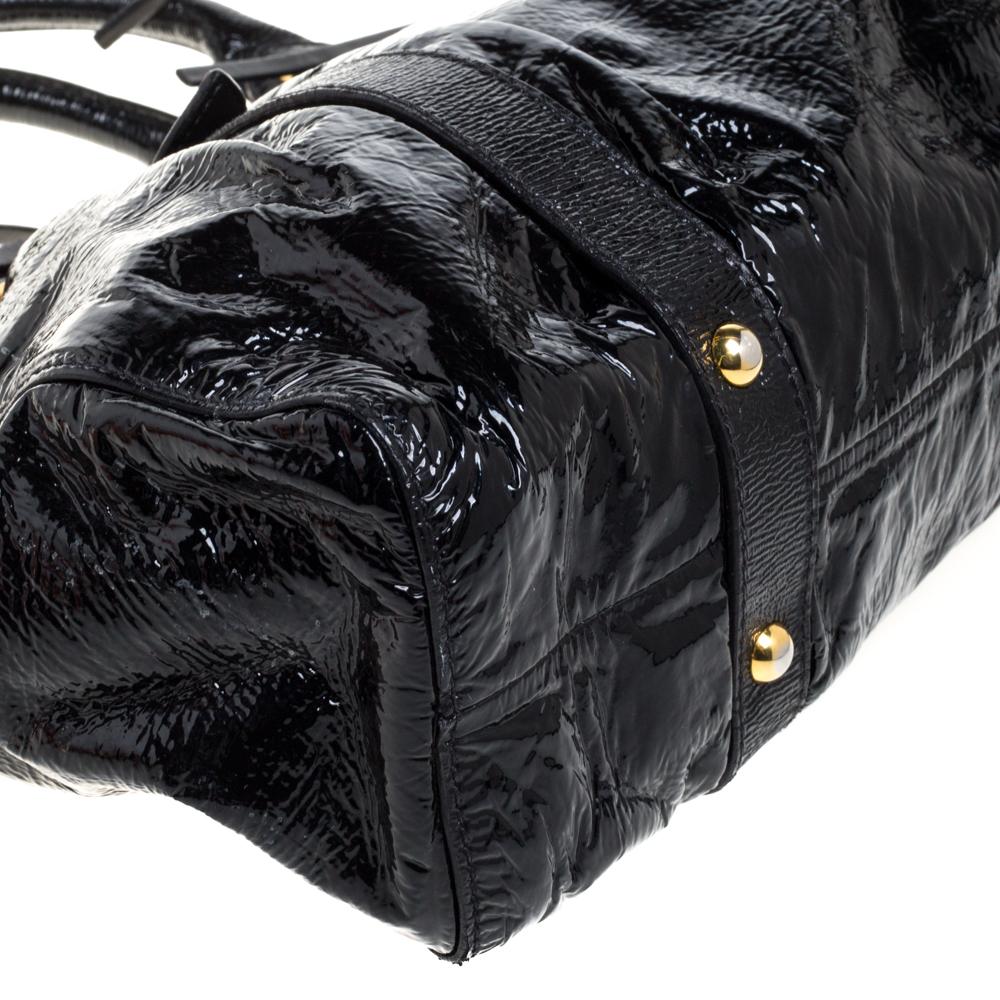 Miu Miu Fourre-tout en cuir verni Vitello Lux noir 3