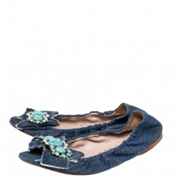Miu Chaussures de ballet en denim bleu ornées de cristaux taille 37 2