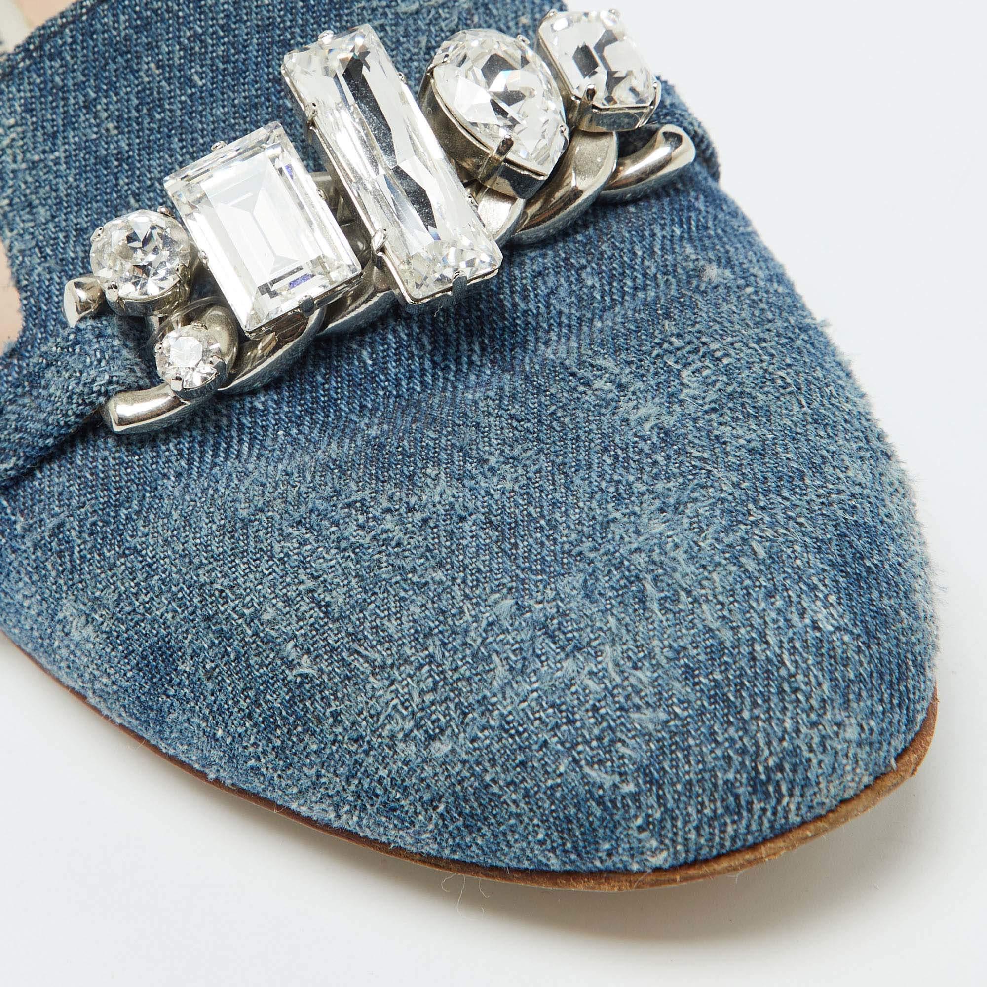 Miu Miu Zapatillas de fumar con adornos de cristal en denim azul Talla 38 en venta 2