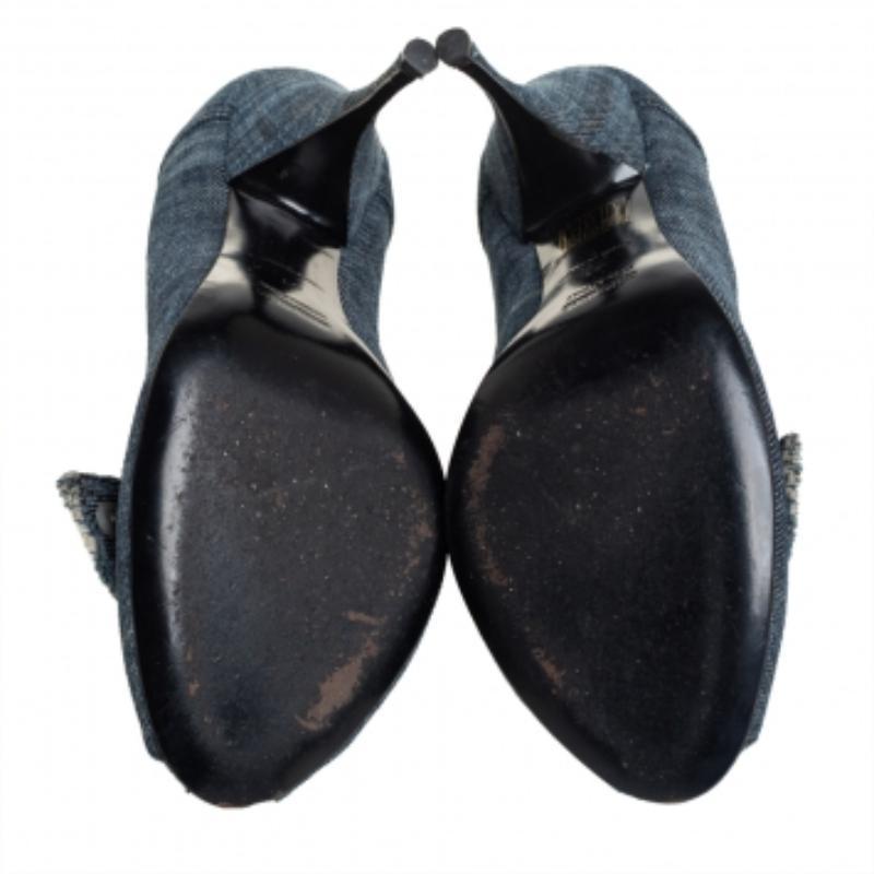 Miu Miu Blue Denim Peep-toe Pumps Size 41 In Good Condition For Sale In Dubai, Al Qouz 2