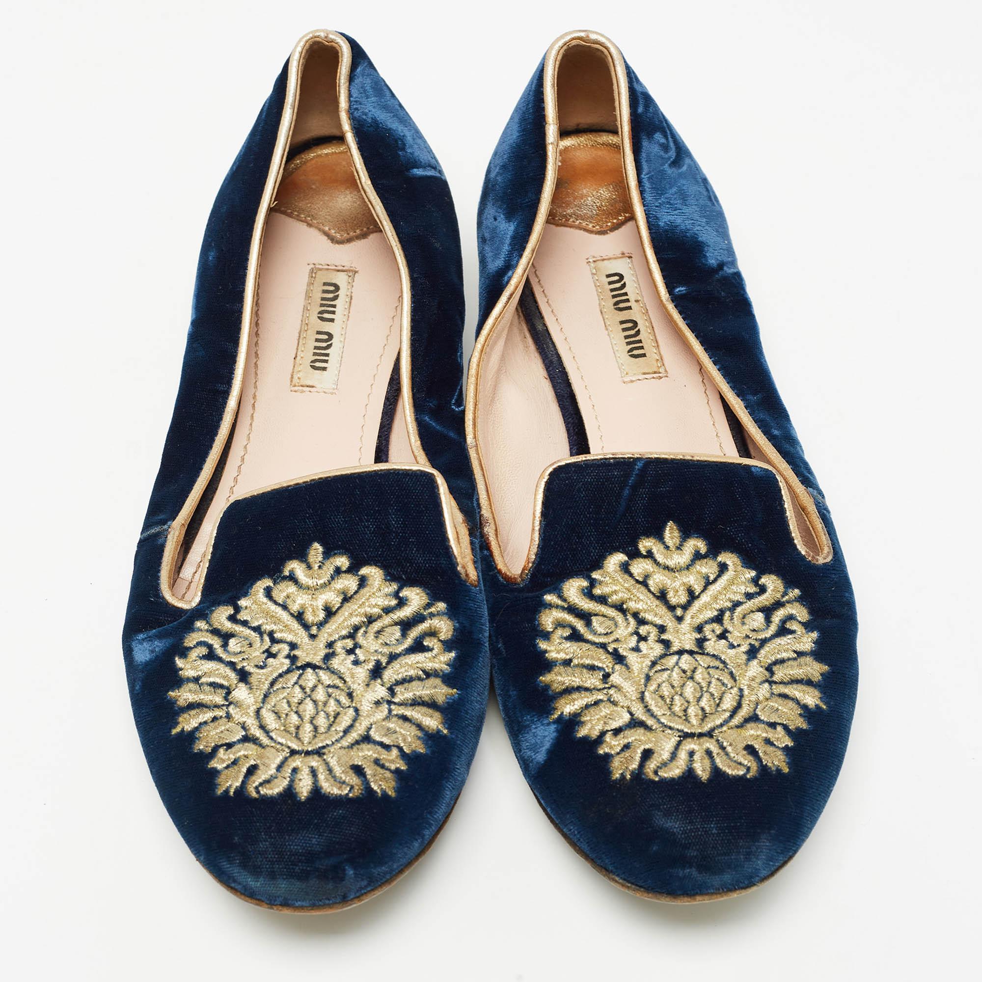 Black Miu Miu Blue Embroidered Velvet Crystal Embellished Smoking Slippers Size 37 For Sale