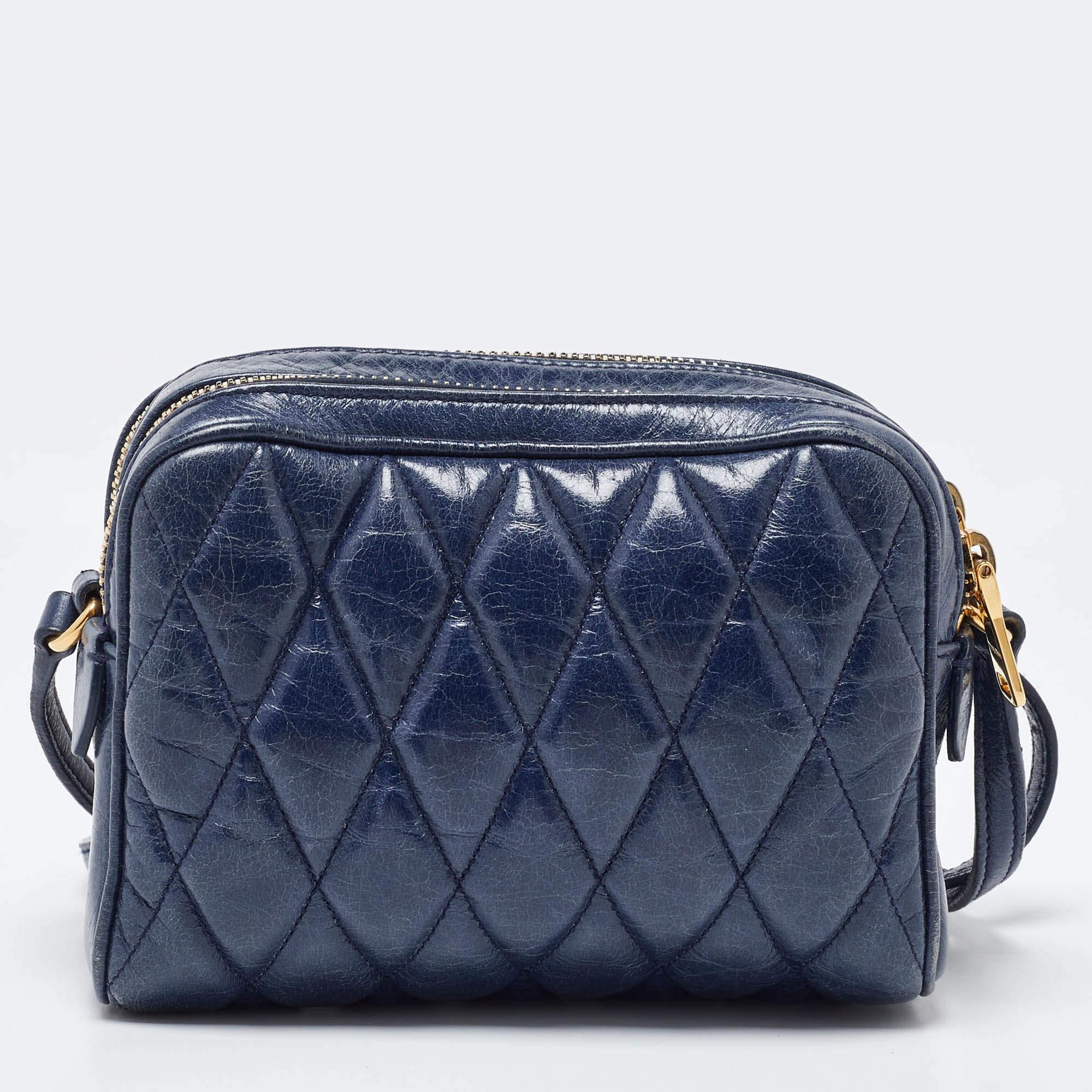 Miu Miu Blue matelassé Leather Camera Crossbody Bag In Good Condition In Dubai, Al Qouz 2