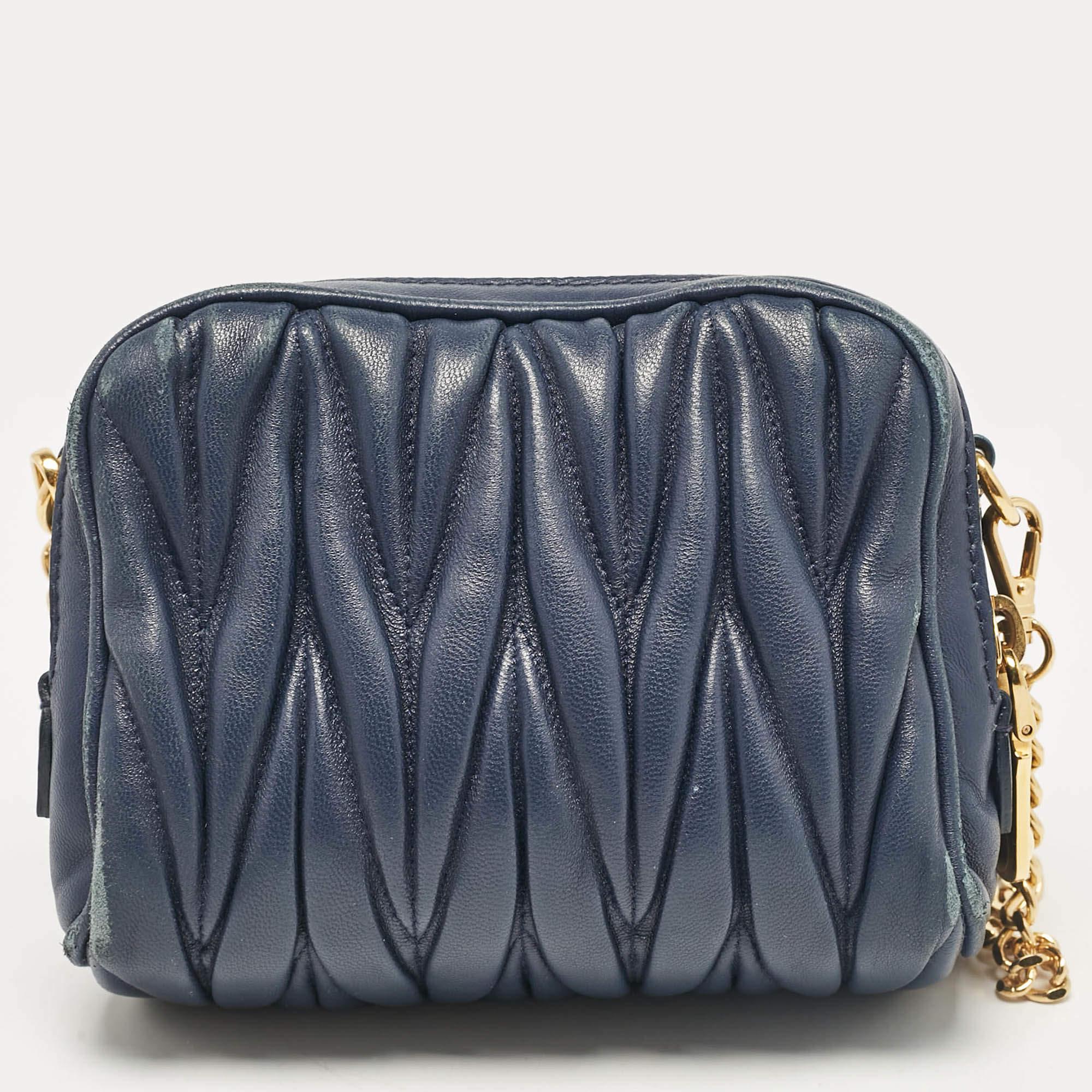 Miu Miu Blue matelassé Leather Double Zip Crossbody Bag In Fair Condition In Dubai, Al Qouz 2