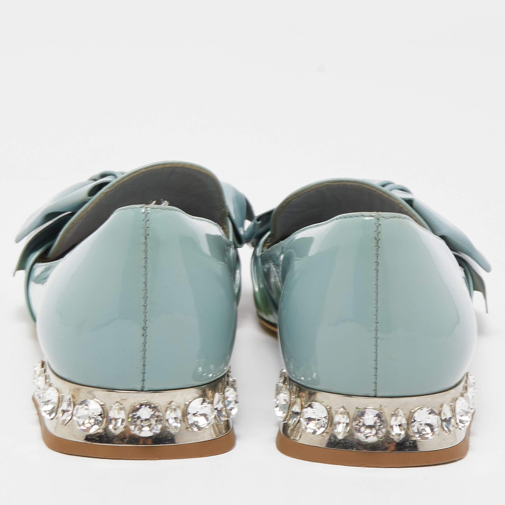 Women's Miu Miu Blue Patent Leather Crystal Embellished  Bow Smoking Slippers Size 35 For Sale