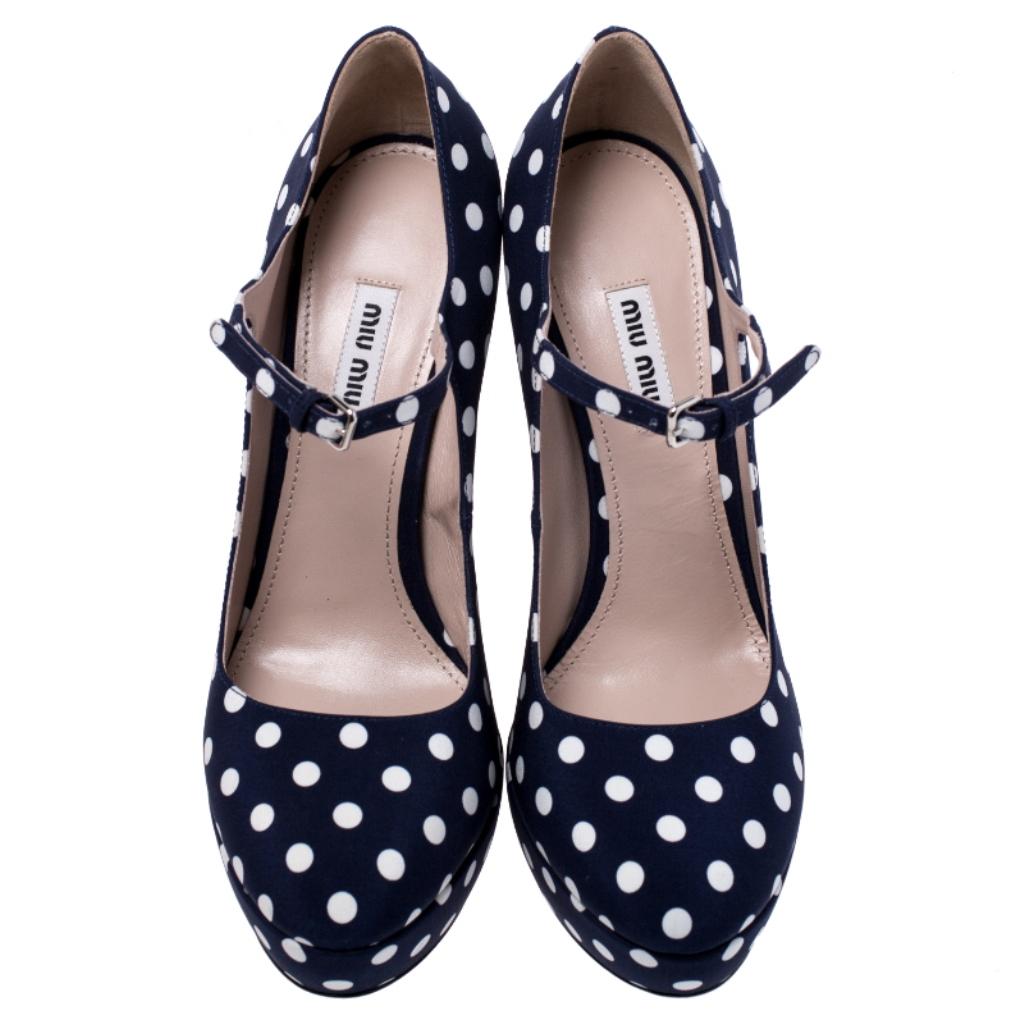 navy polka dot pumps