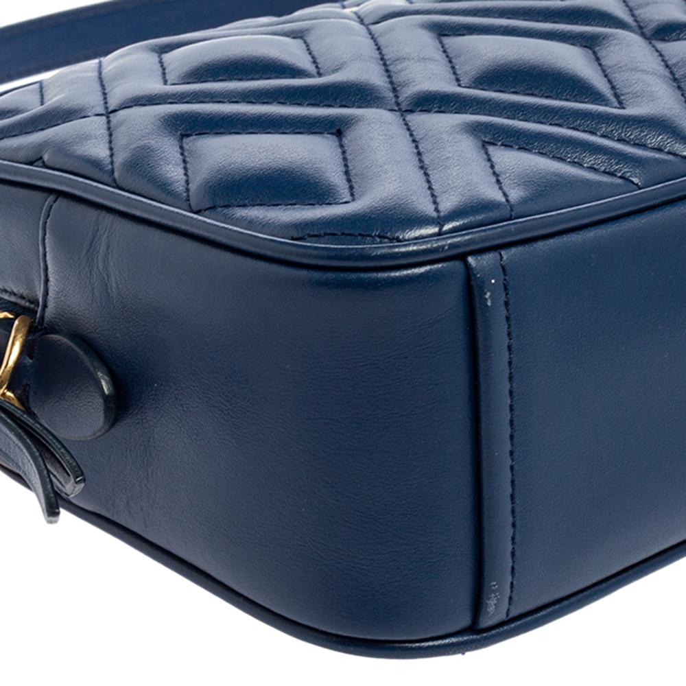 Miu Miu Blaue gesteppte Bandoliera Crossbody Tasche aus Leder 3