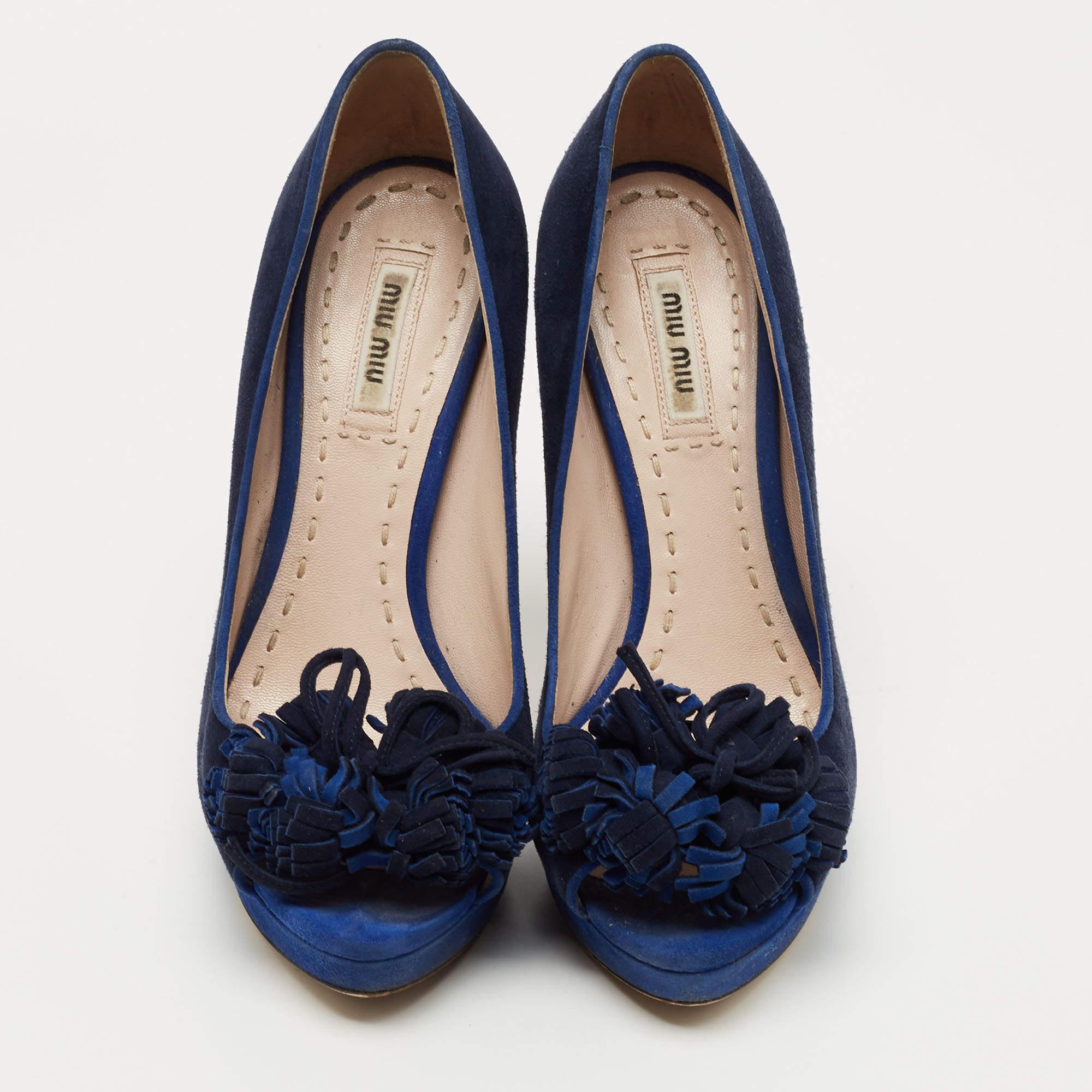 Noir Miu Miu Bleu Suede Peep Toe Platform Pumps Size 37.5 en vente