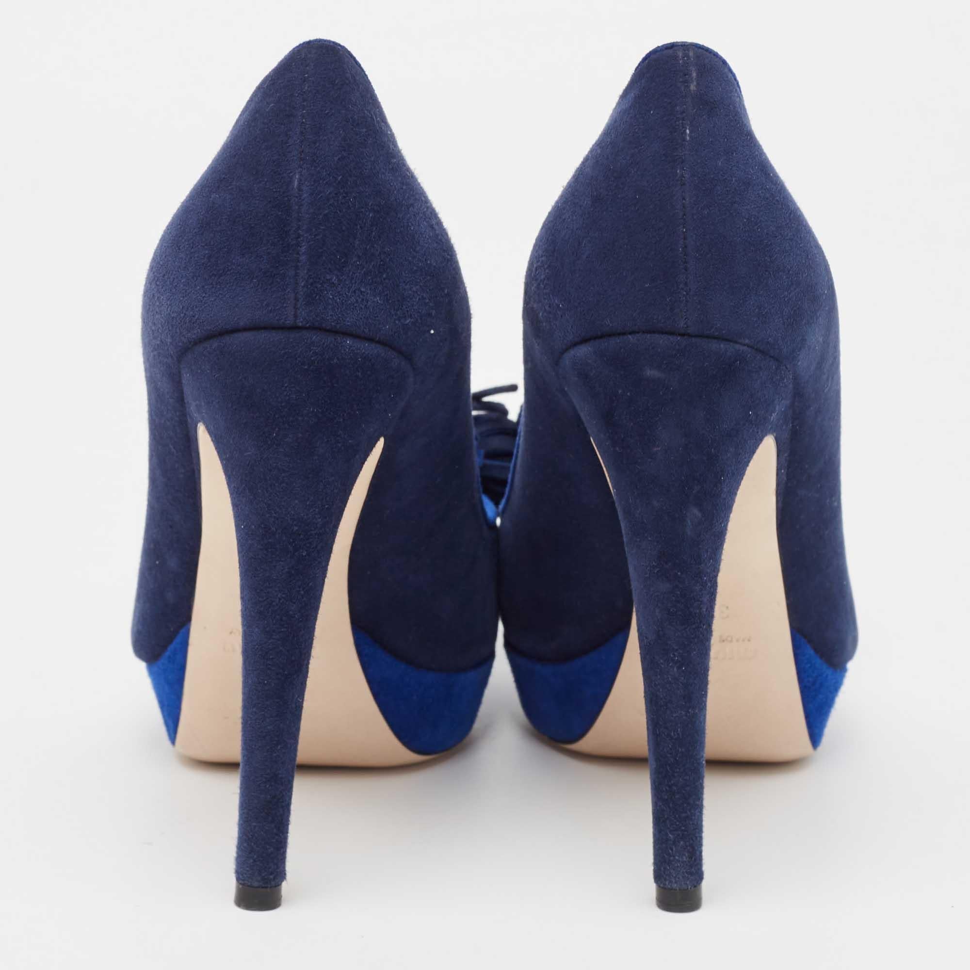Miu Miu Bleu Suede Peep Toe Platform Pumps Size 37.5 en vente 1