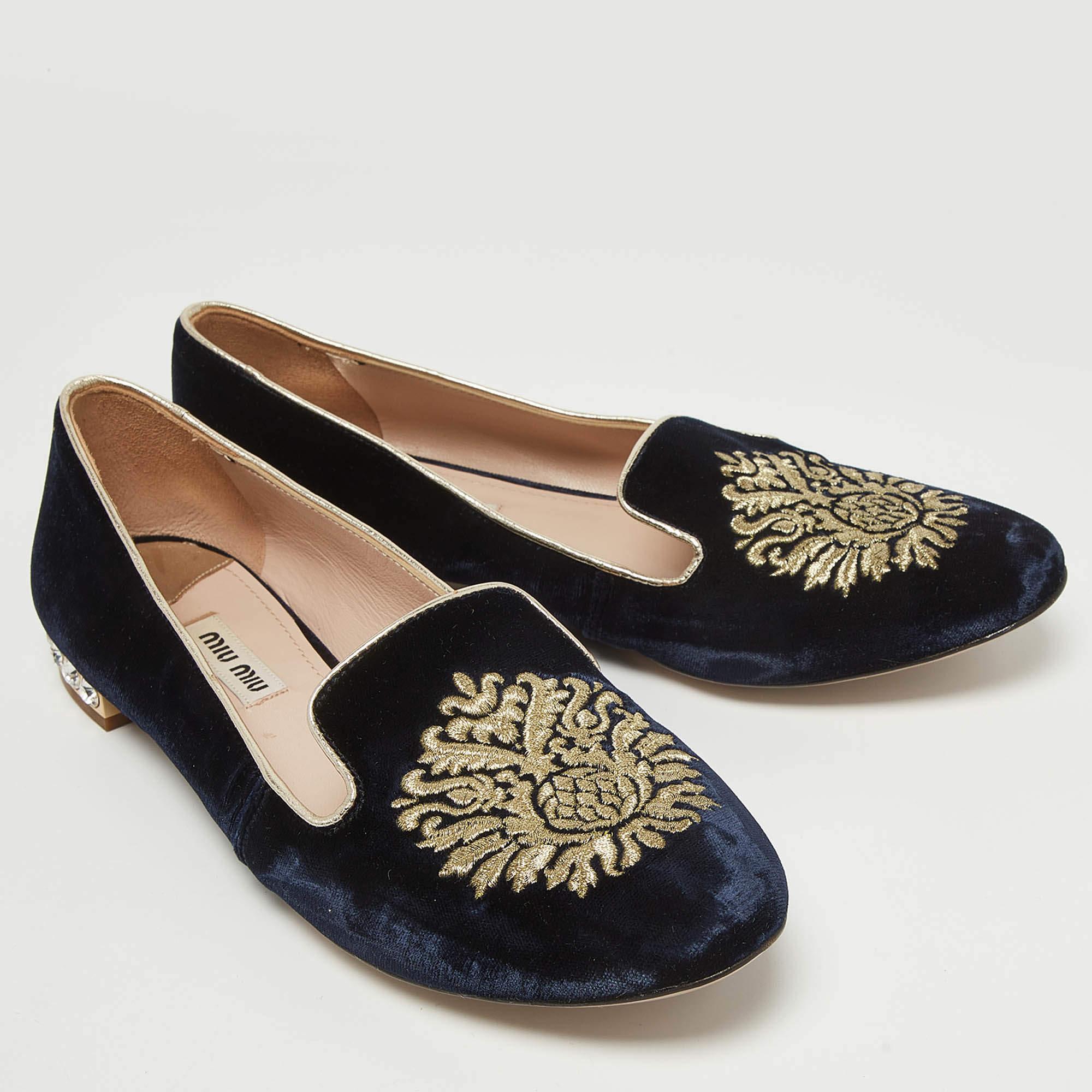 Miu Miu Blue Velvet Embroidered Crystal Embellished Smoking Slippers Size 36.5 In Good Condition In Dubai, Al Qouz 2