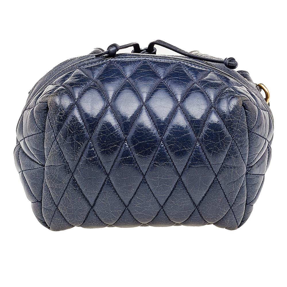 Miu Miu Blue Vitello Shine Leather Drawstring Bucket Bag In Good Condition In Dubai, Al Qouz 2