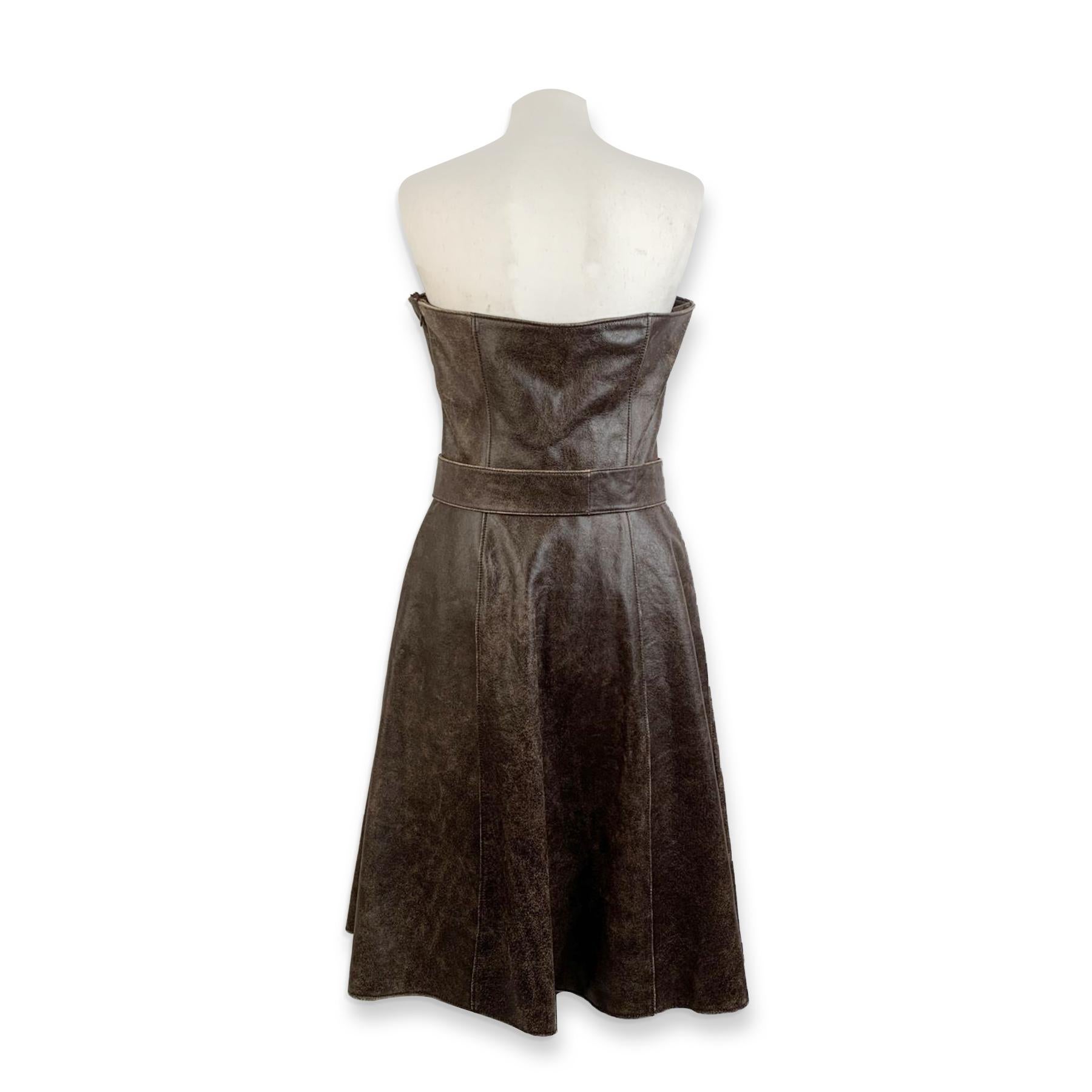 Miu Miu bandeau bustier dress in brown distressed leather. it features a bandeau neck, side-zip fastening and belted waistline. Knee lenght. Lined. Size: 44 (it should correspond to a MEDIUM size).



Details

MATERIAL: Leather

COLOR: Brown

MODEL:
