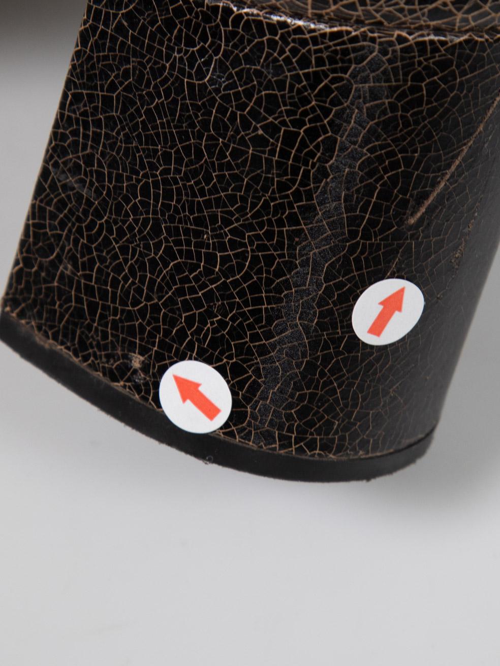 Miu Miu Botas de piel marrón con cordones efecto craquelado Talla IT 38.5 en venta 5