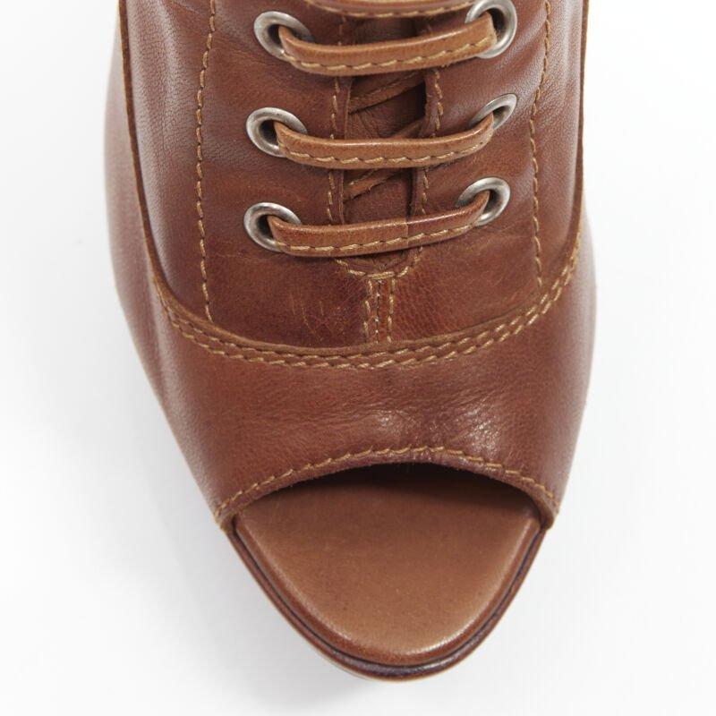 MIU MIU bottines à talons hauts en cuir marron avec plateforme et lacets EU37.5 en vente 2