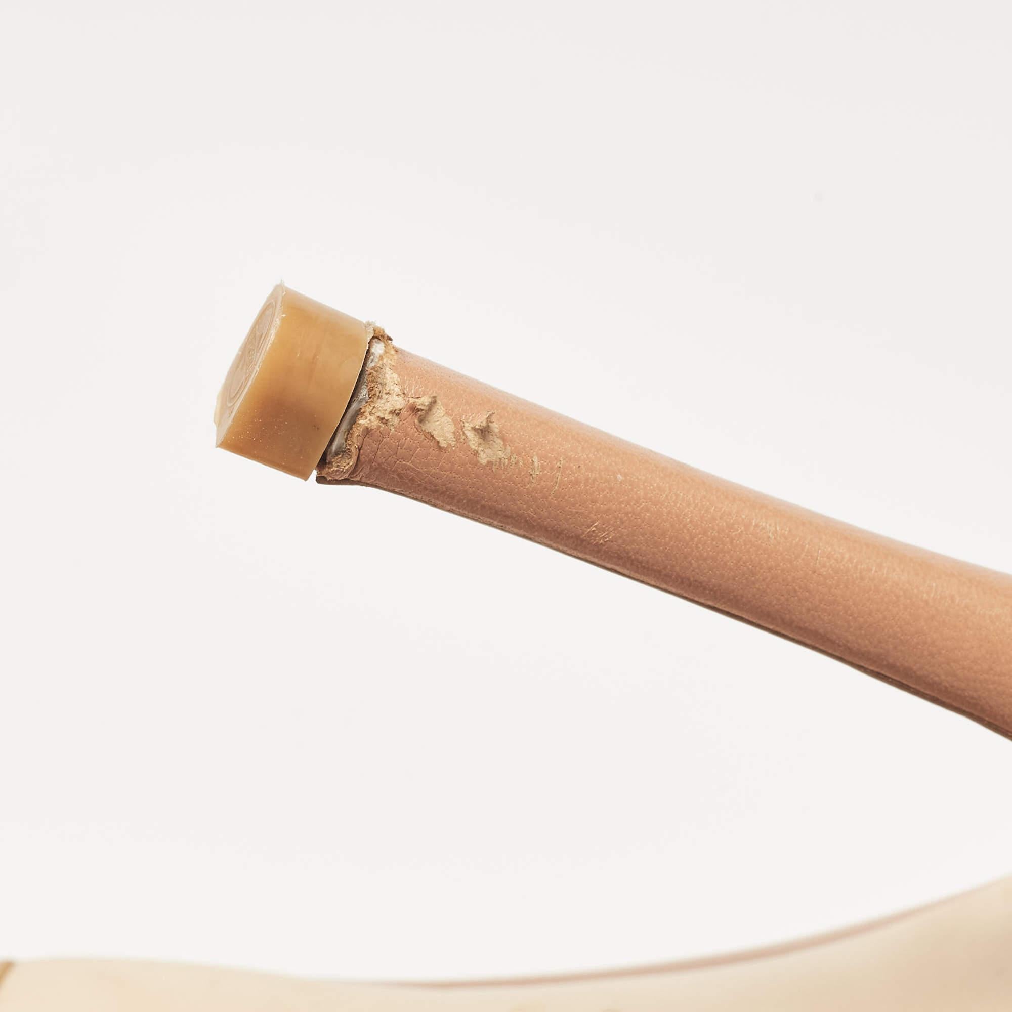 Escarpins à bout pointu en cuir Brown Miu Miu Taille 37 en vente 3