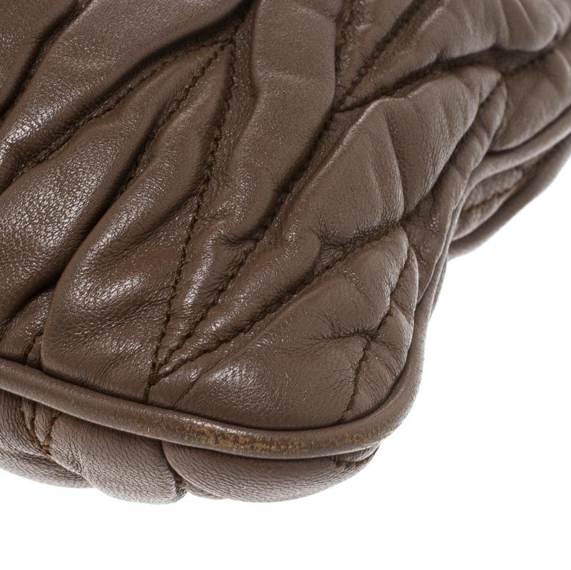 Miu Miu Brown Matelassé Leather Frame Clutch In Good Condition In Dubai, Al Qouz 2