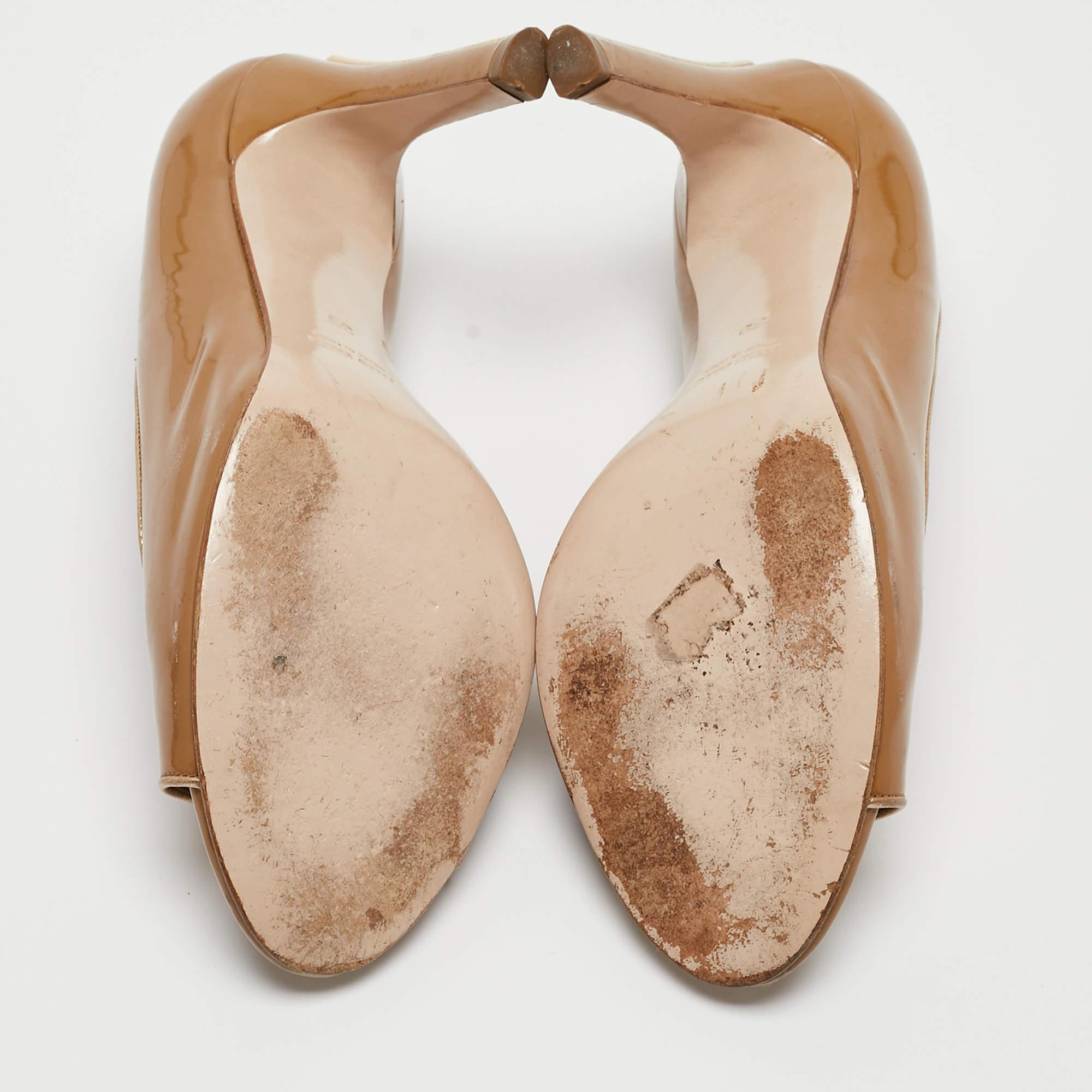 Miu Miu Pumps open toe in pelle marrone taglia 39 in vendita 1