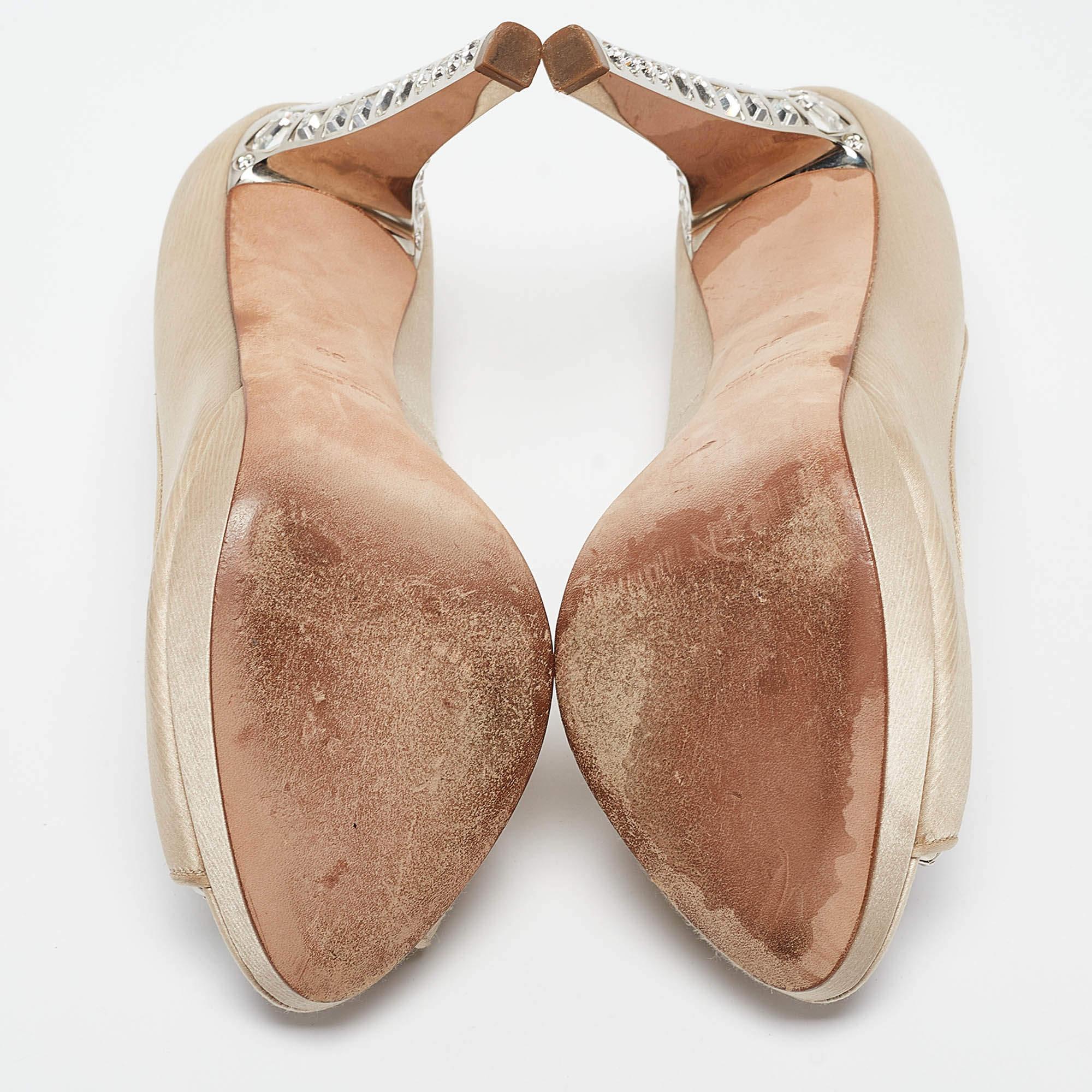 Miu Miu Brown Satin Crystal Embellished Heel Peep Toe Platform Pumps Größe 39 im Angebot 1
