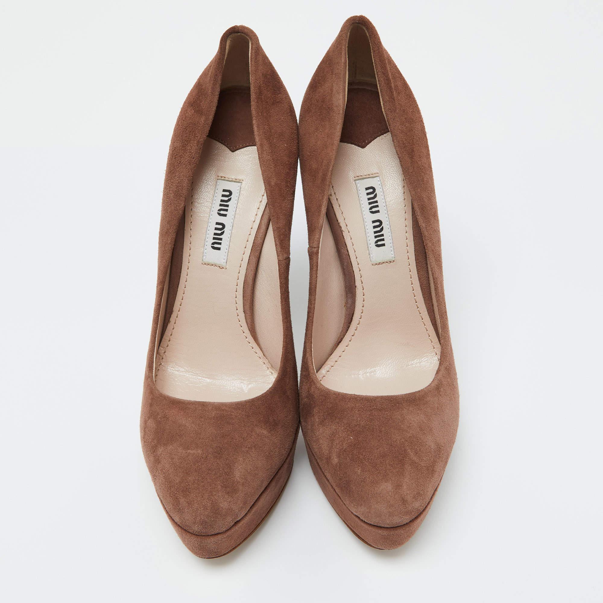 Marron Miu Miu - Escarpins à plateforme en daim Brown - Taille 35 en vente