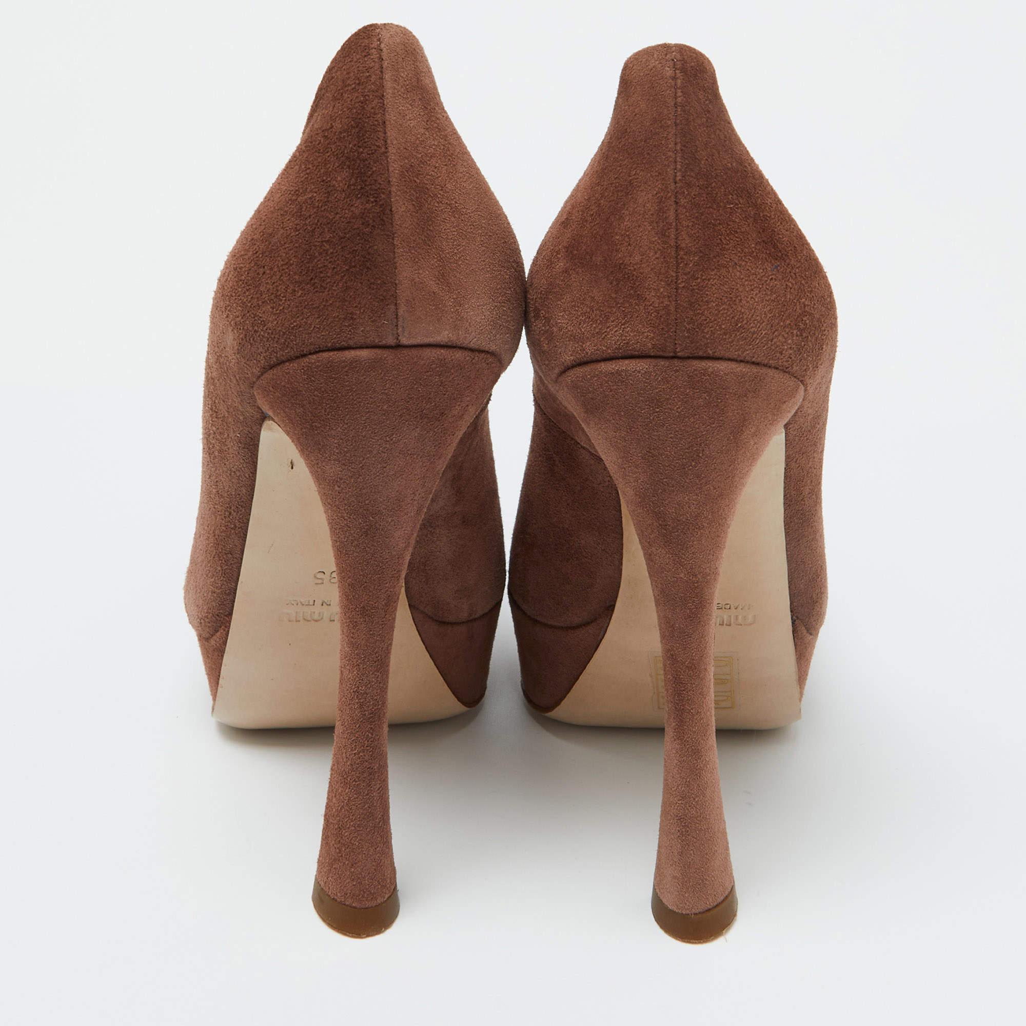 Miu Miu - Escarpins à plateforme en daim Brown - Taille 35 Pour femmes en vente