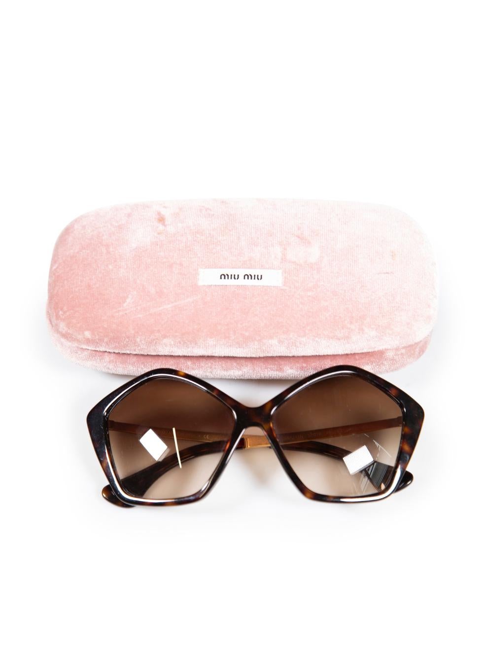 Miu Miu Brown Tortoiseshell Pentagon Frame Tinted Sunglasses For Sale 3