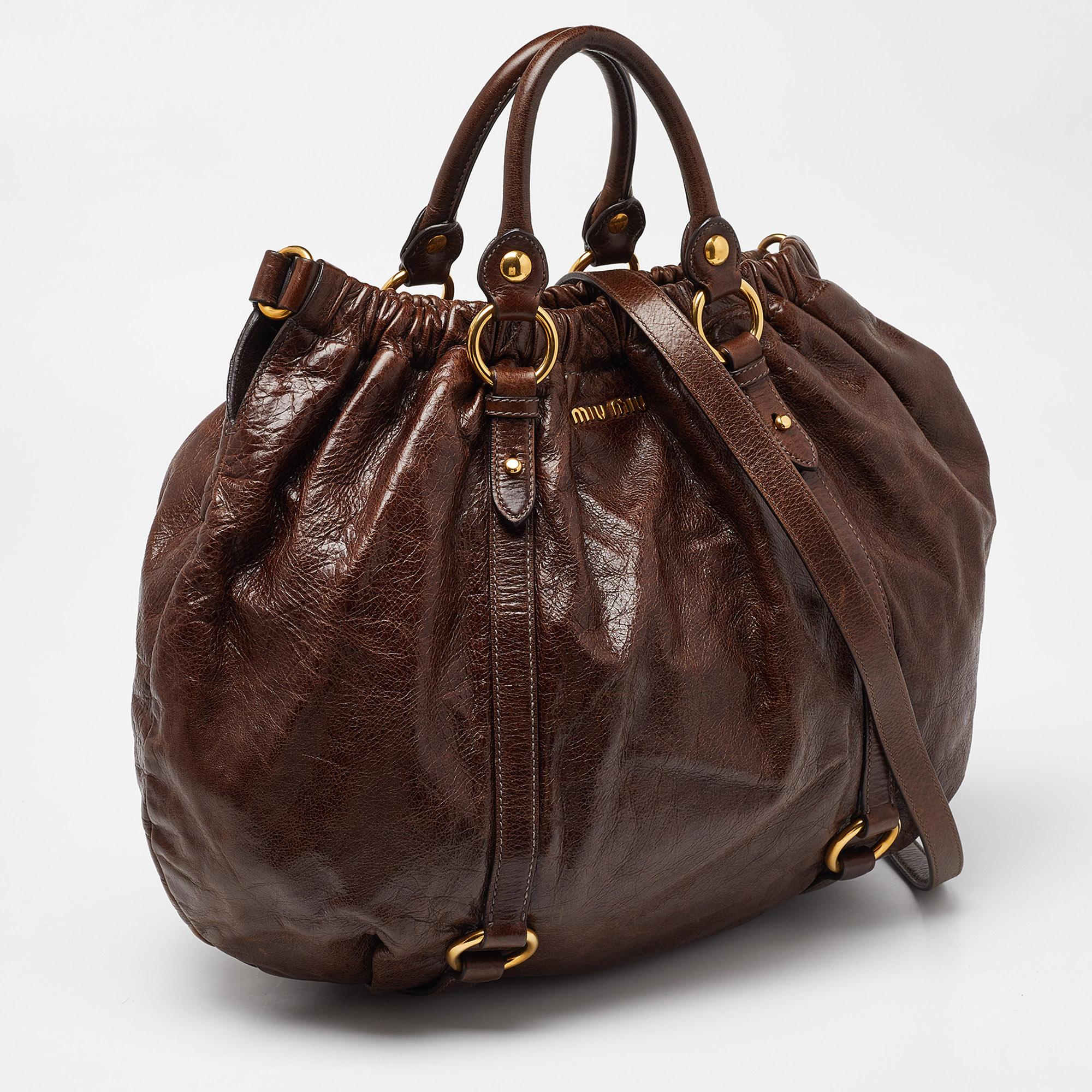 Miu Miu Brown Vitello Shine Leather Gathered Hobo In Fair Condition In Dubai, Al Qouz 2