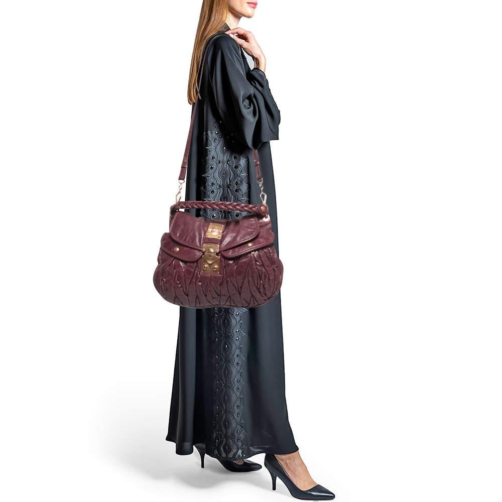Miu Miu Burgundy Matelassé Leather Coffer Hobo In Good Condition In Dubai, Al Qouz 2