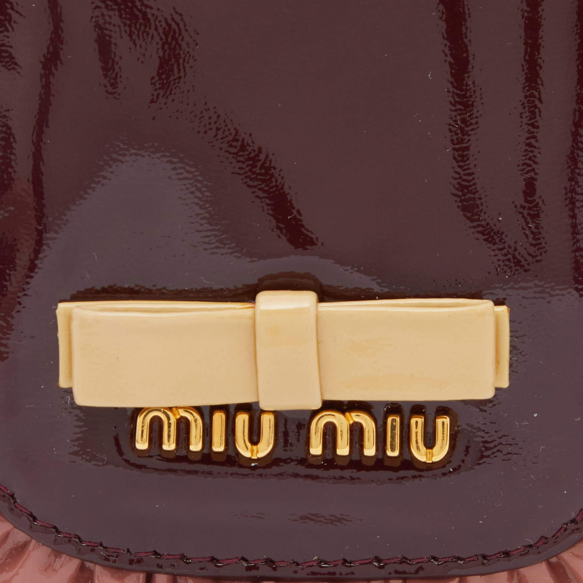 Miu Miu Burgundy/Pink Patent Leather Ruffle Phone Case For Sale 1