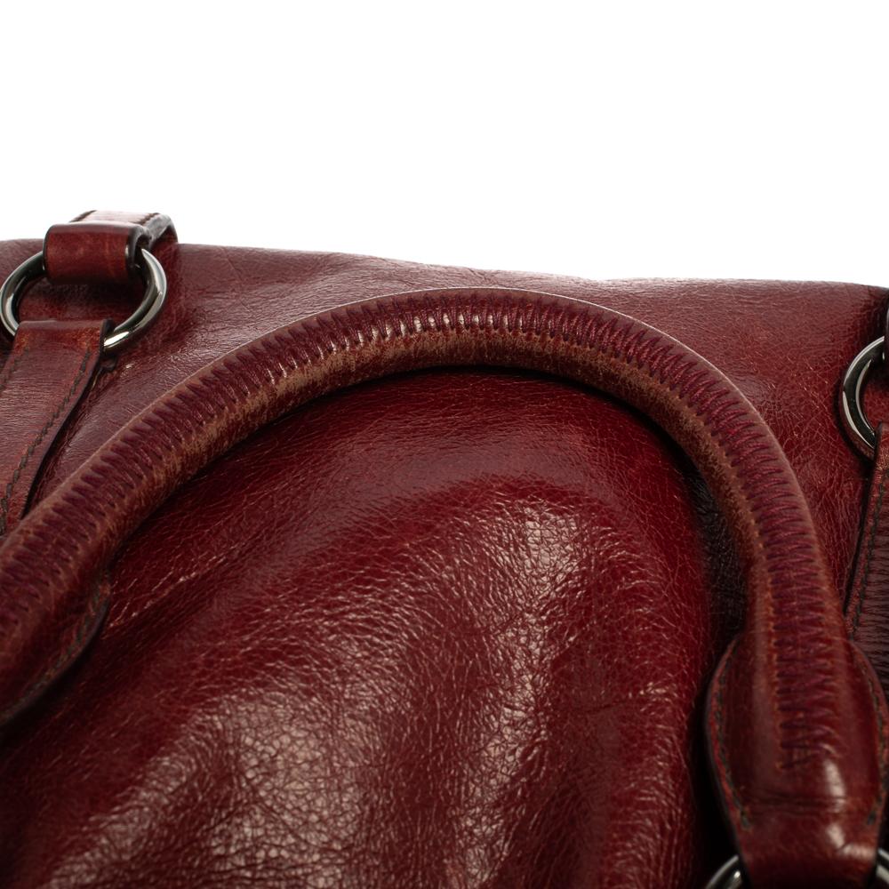 Miu Miu Burgundy Vitello Lux Leather Bow Satchel In Good Condition In Dubai, Al Qouz 2