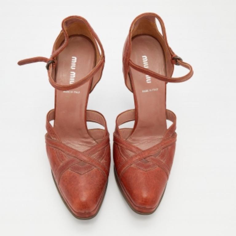 Arancia Miu Miu - Sandali con cinturino alla caviglia in pelle arancione bruciata taglia 40 in vendita