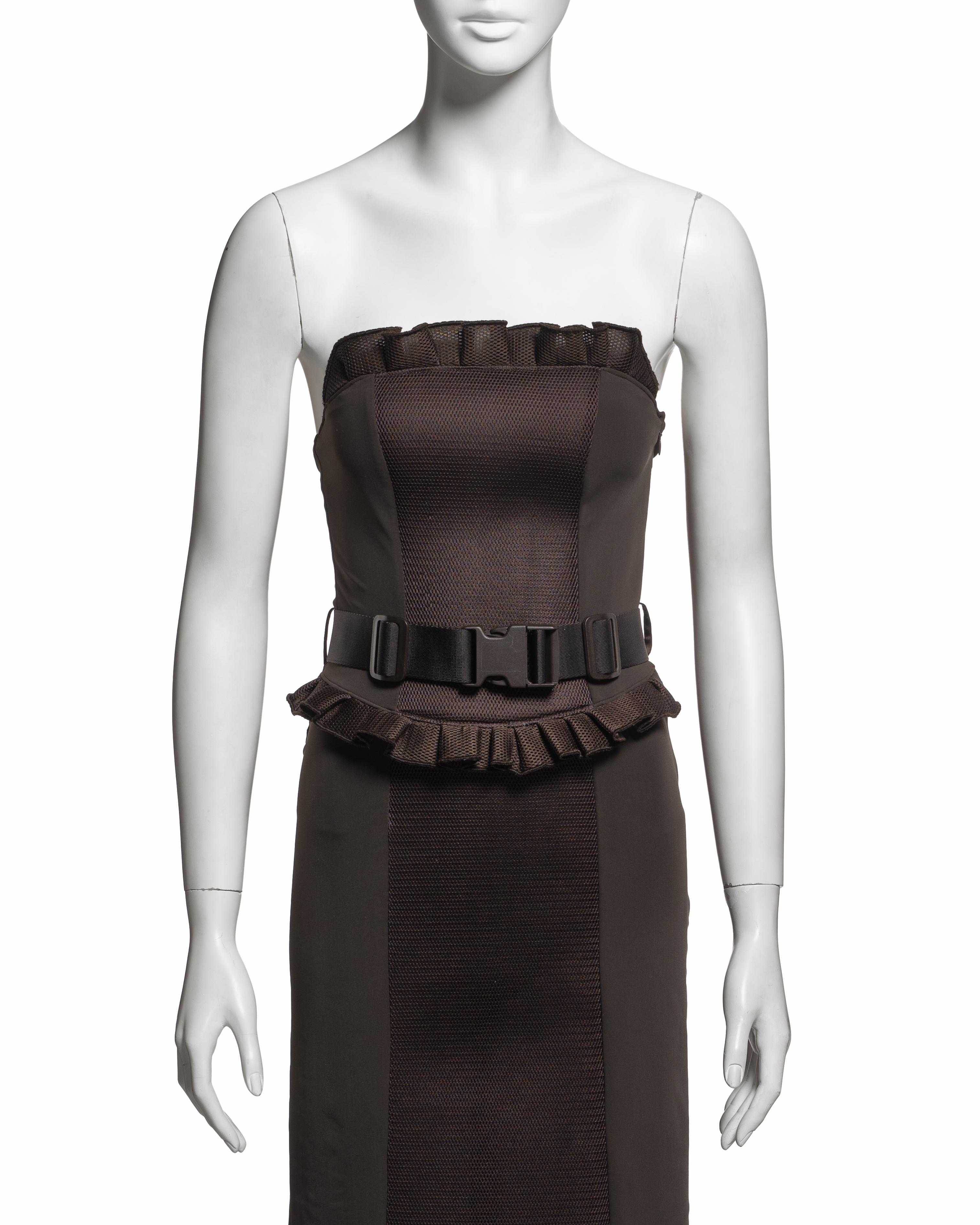 Miu Miu by Miuccia Prada Robe à colonnes à volants, marron, FW 1999 Bon état - En vente à London, GB