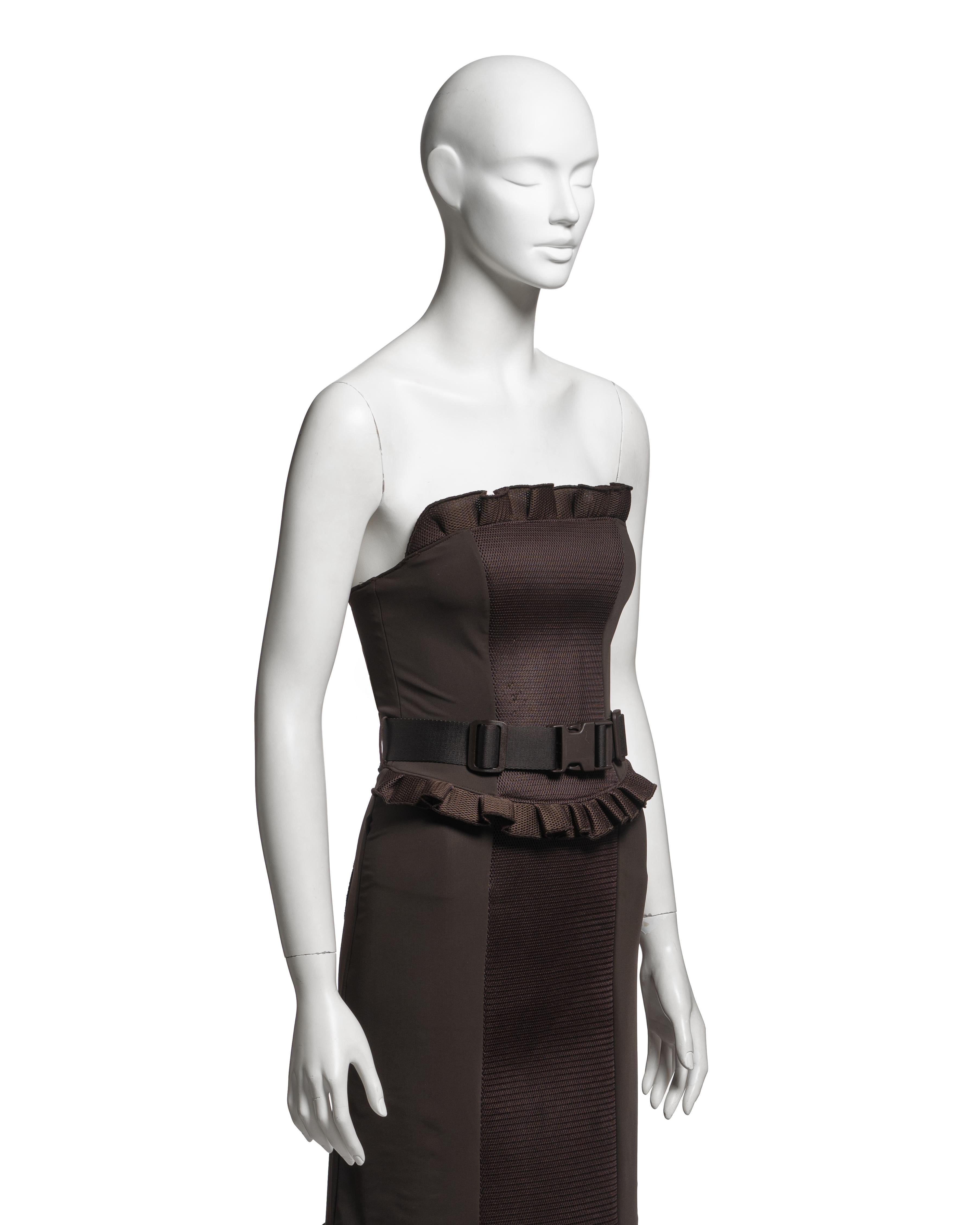 Miu Miu by Miuccia Prada Robe à colonnes à volants, marron, FW 1999 en vente 1