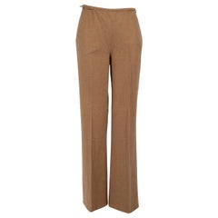 Miu Miu Pantalón recto de lana camel con detalle de hebilla Talla XS