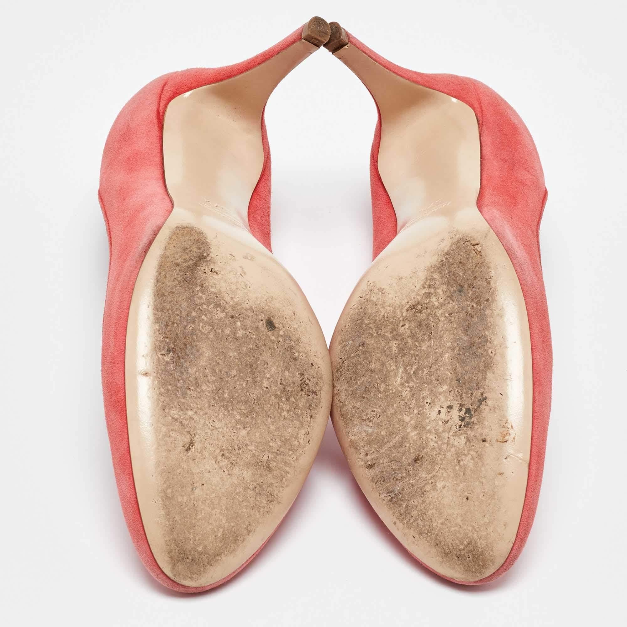 Miu Miu Coral Pink Suede Round Toe Pumps Size 37.5 For Sale 1