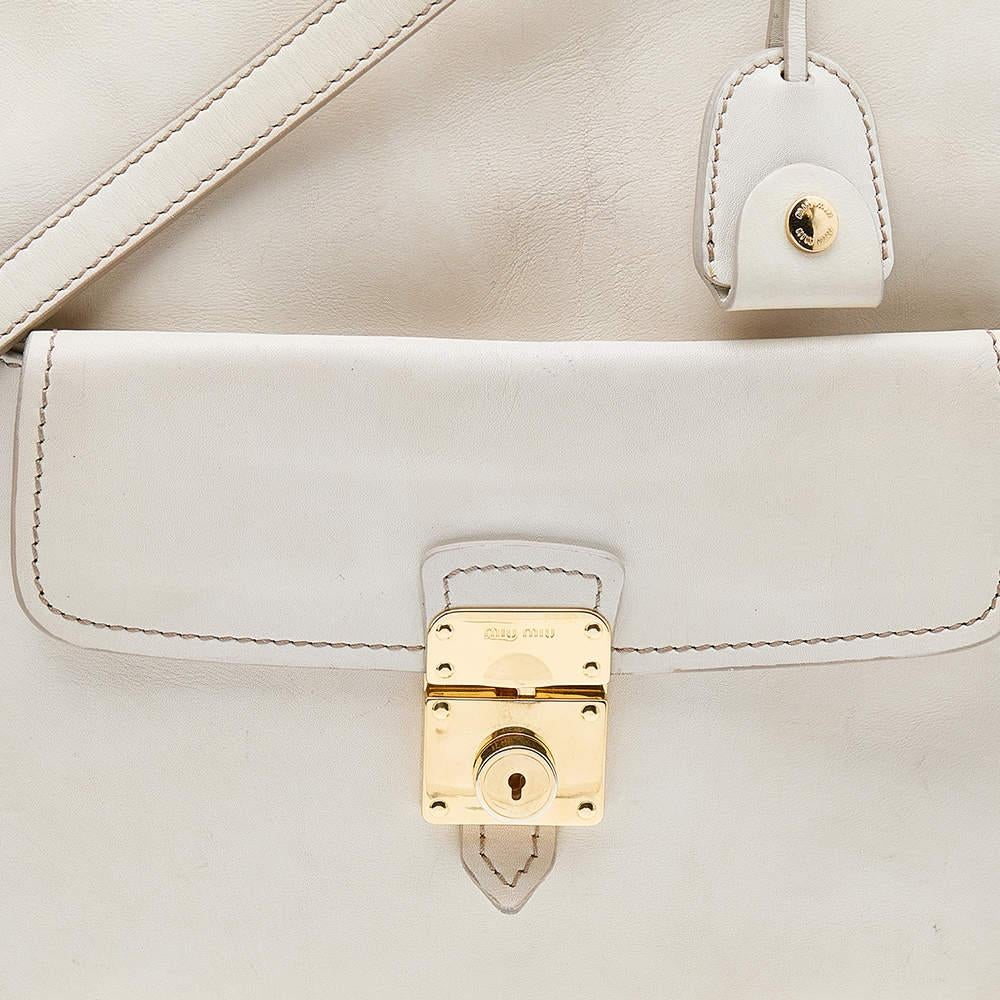 Miu Miu Cream Leather Fold Over Shoulder Bag For Sale 4