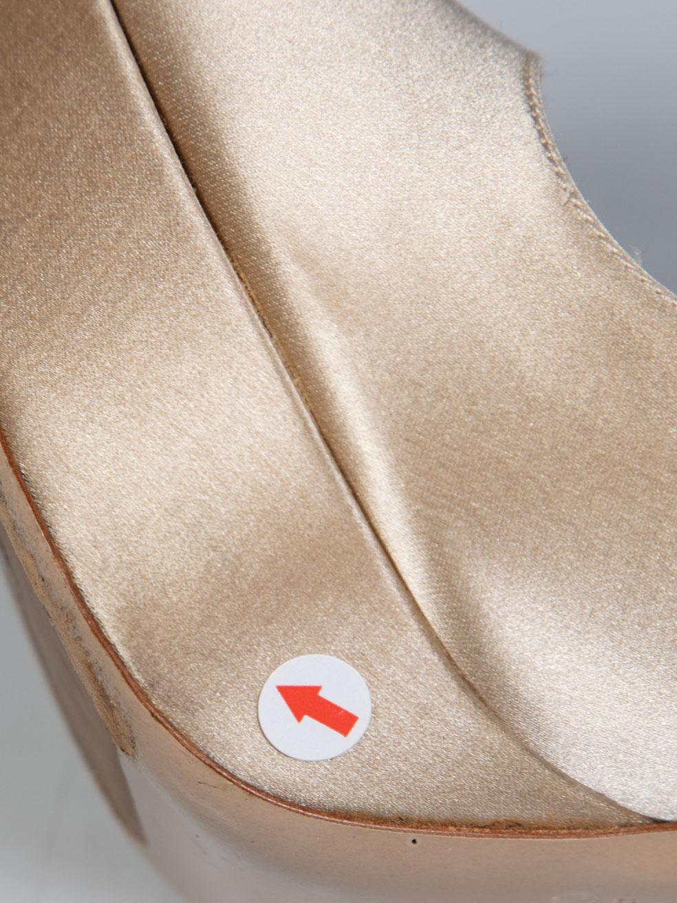 Tacones Miu Miu Crema Satén Cristal Adornado Talla IT 37.5 en venta 1