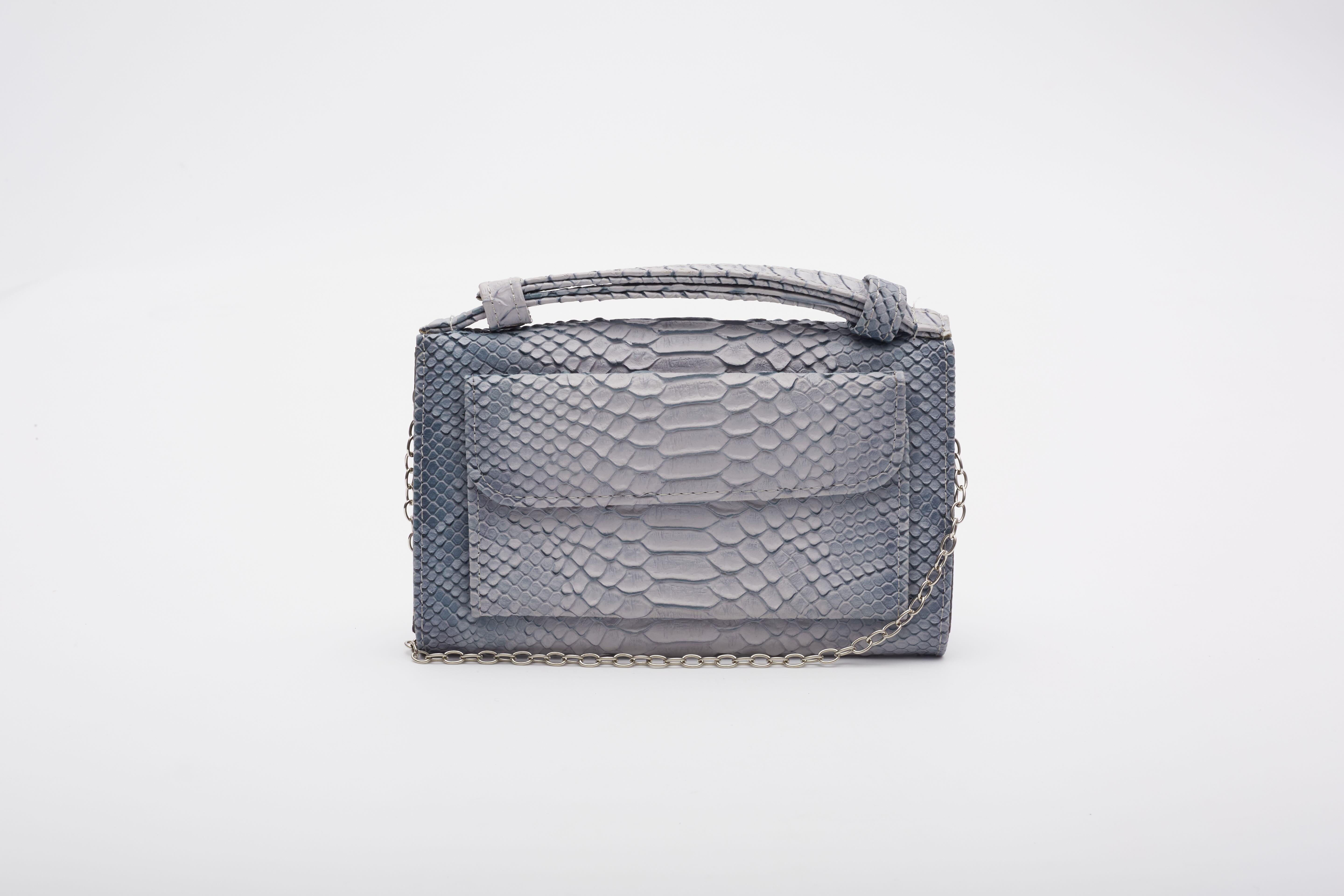 Miu Miu Croc Embossed Blue Clutch Bag In Good Condition In Montreal, Quebec