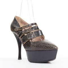 MIU MIU Chaussures à talons à triple bride en cuir à effet craquelé marron foncé EU37