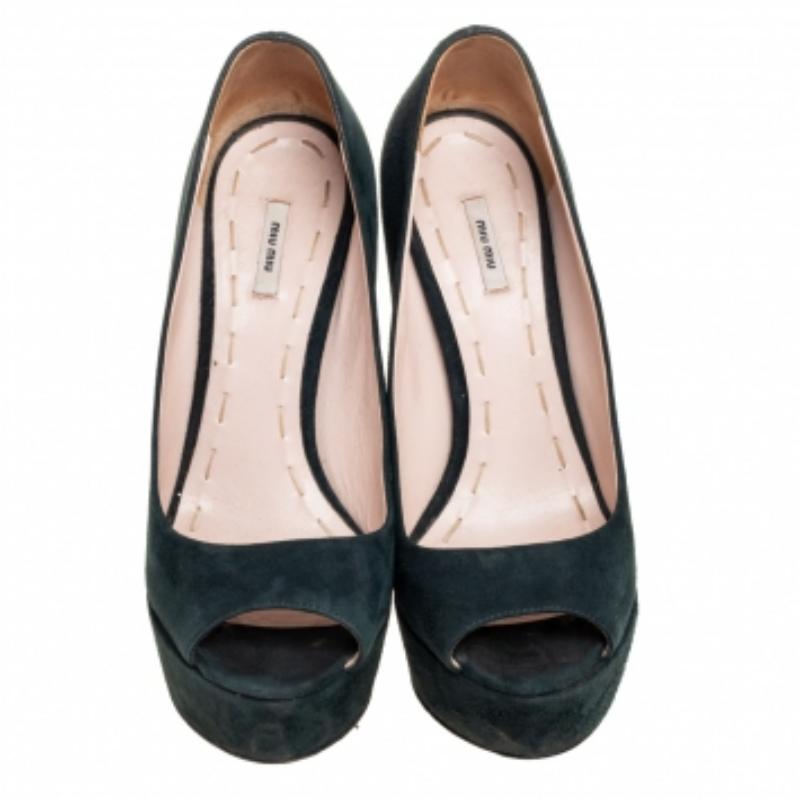 Miu Miu Dark Green Suede Peep Toe Platform Pumps Size 36 In Good Condition For Sale In Dubai, Al Qouz 2
