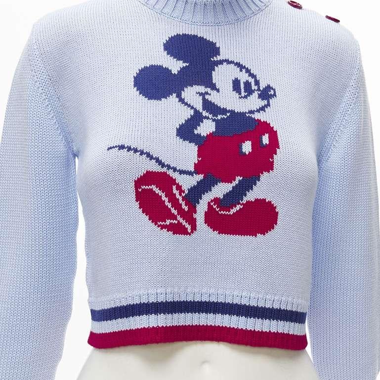 MIU DISNEY Mickey Mouse Pulverblauer roter Cropped Pullover IT38 XS im Angebot 2