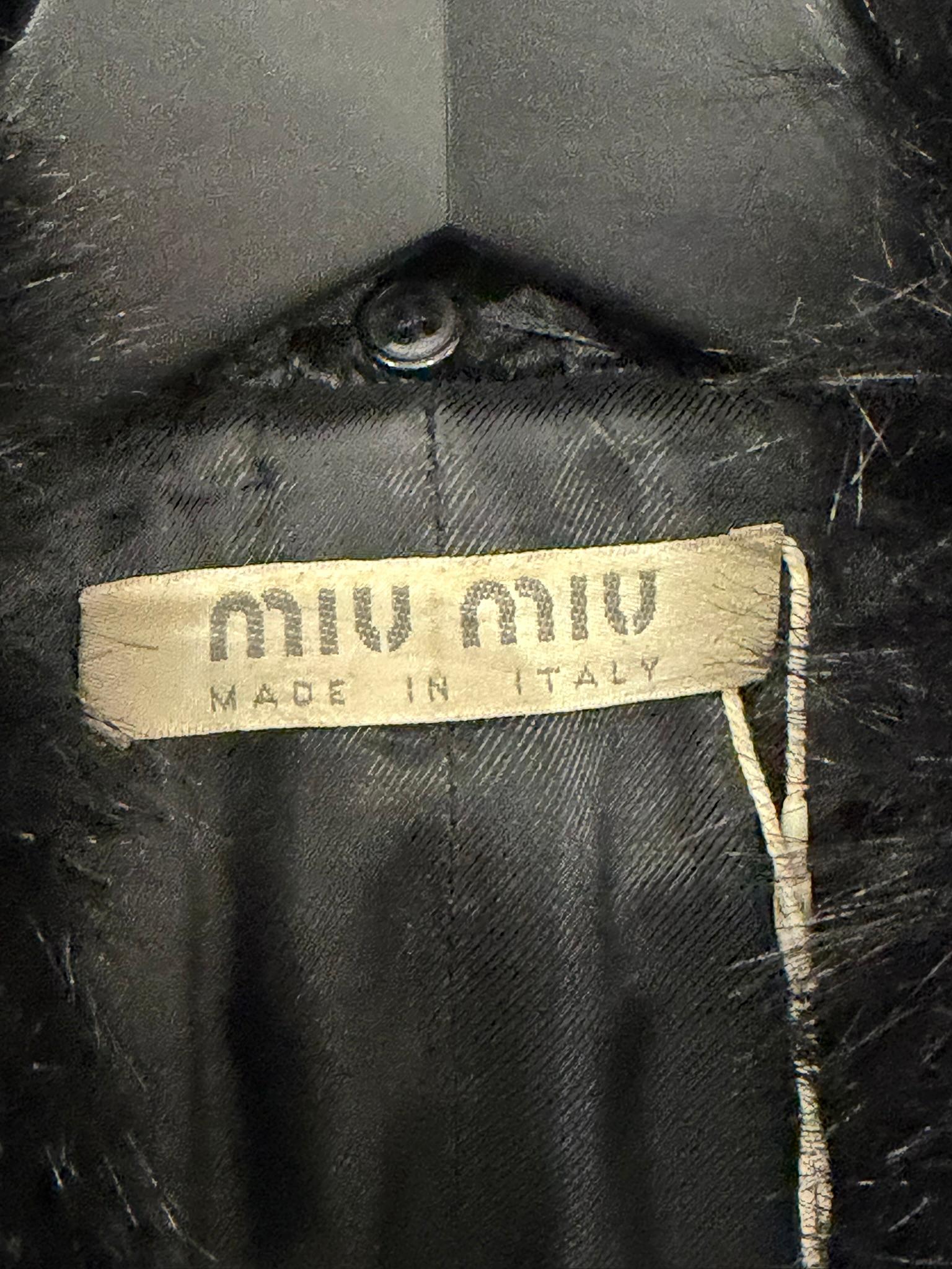 Miu Miu F/W 2000 Faux Astrakan Fur Coat with Detachable Collar en vente 4