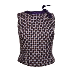 Haut sans manches Miu Miu automne-hiver 2000 en bouclé multicolore, orné d'un nœud en satin violet
