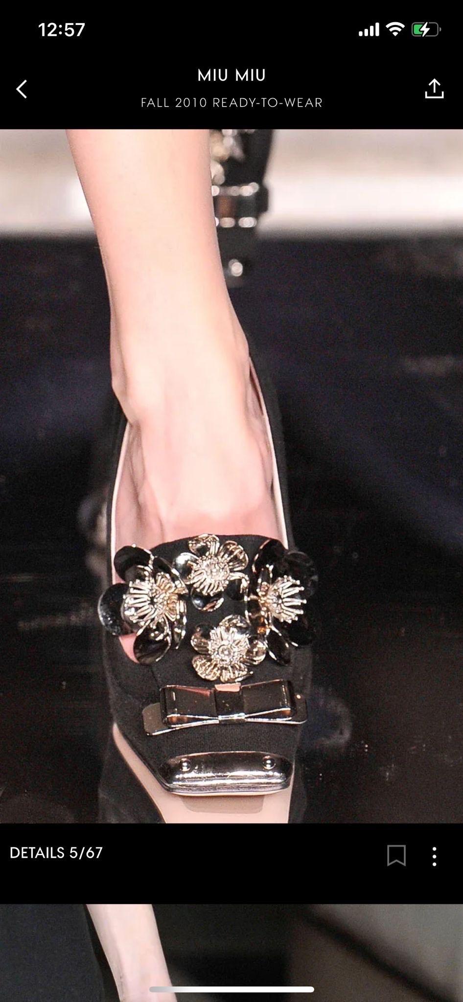 Bombas Miu Miu Otoño 2010 flor negra Negro en venta