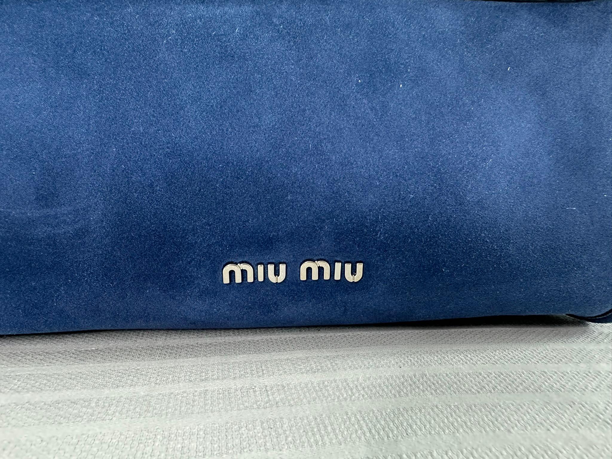 Noir Miu Miu Fall 2012 Look 23  Bright Blue Suede Structured Handle/Shoulder Bag en vente