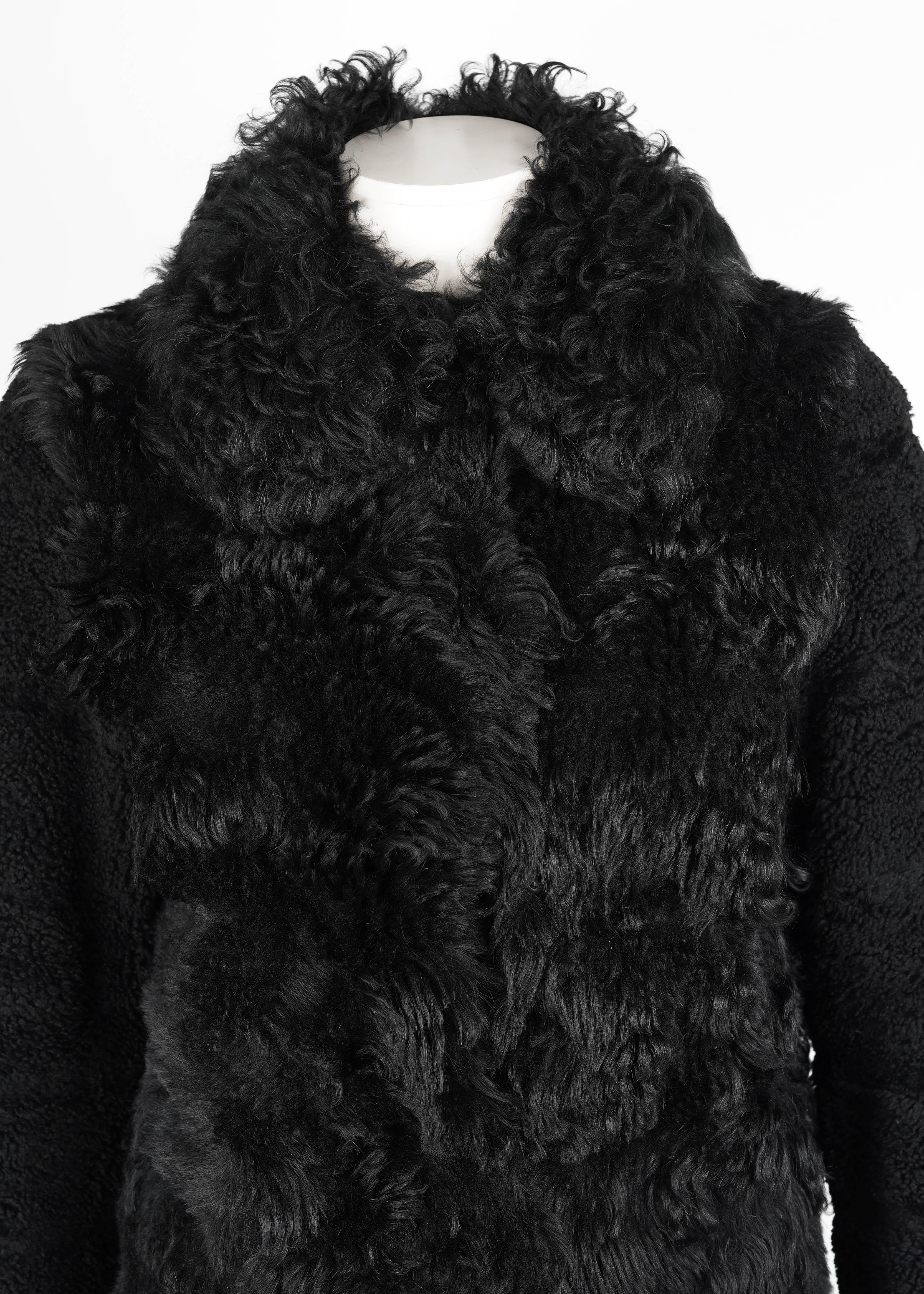 Miu Miu Fall/Winter 2012 Black Dyed Shearling Coat IT 40 en vente 2