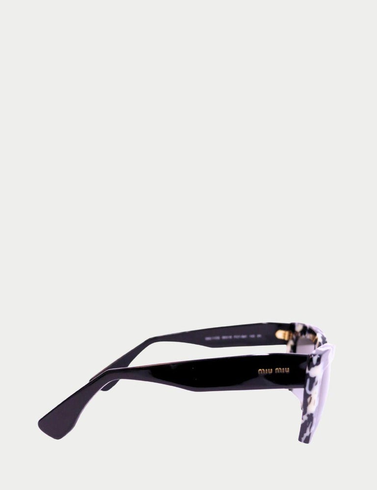 Miu Miu Black and White Marble Print Square Sunglasses at  display picture 3