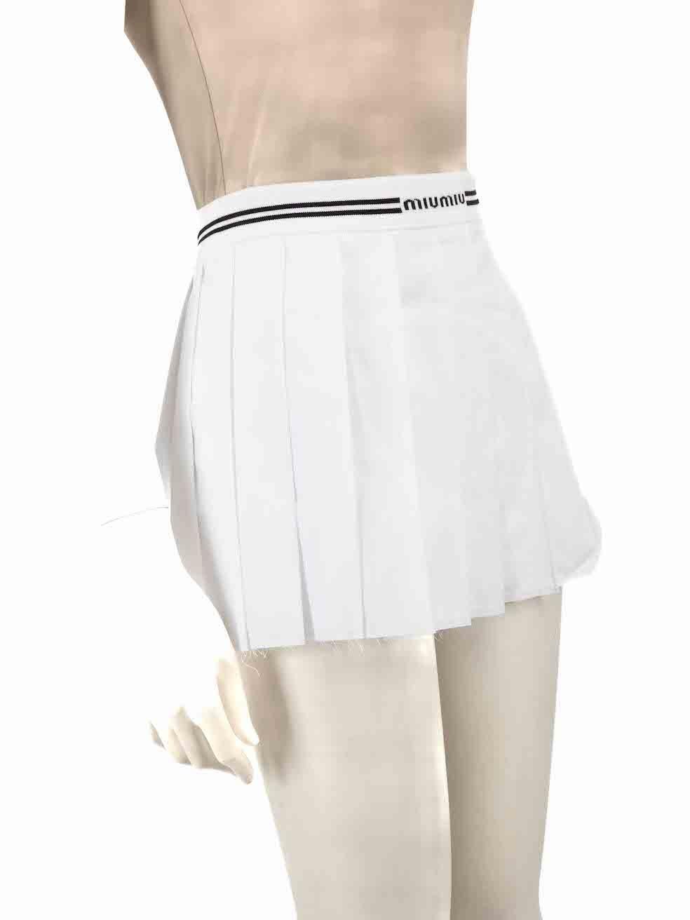CONDITION is New with tags on this brand new BRAND designer item. This item comes with original packaging.
 
 
 
 Details
 
 
 Model: MG2017S23210RG F0009
 
 Season: FW23
 
 White
 
 Cotton
 
 Skirt
 
 Mini
 
 Pleated
 
 Knit logo waistband
 
 Side