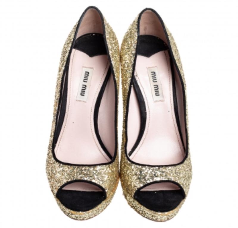 Women's Miu Miu Gold/Black Glitter And Suede Peep Toe Platform Pumps Size 38 For Sale