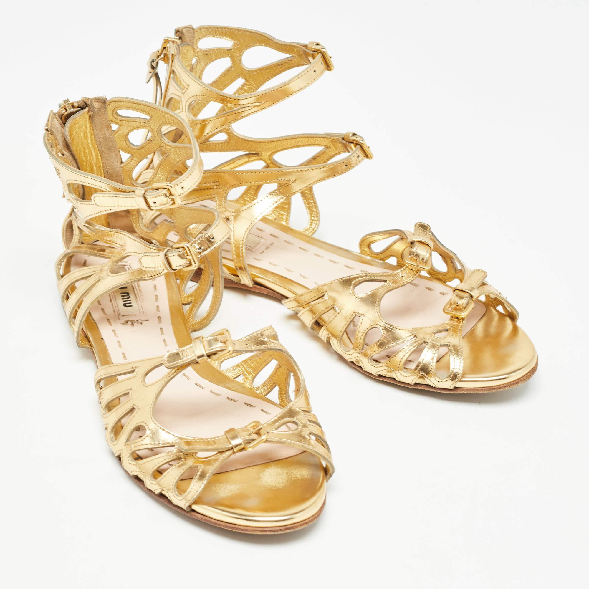 Women's Miu Miu Gold Cut Out Leather Flat Sandals Size 36 For Sale